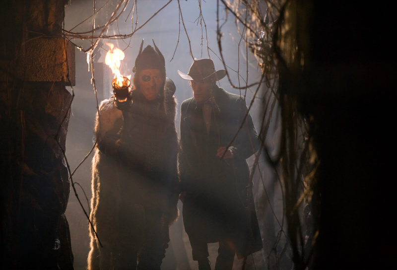 Illustration for article titled Doctor Who Season Finale Pictures